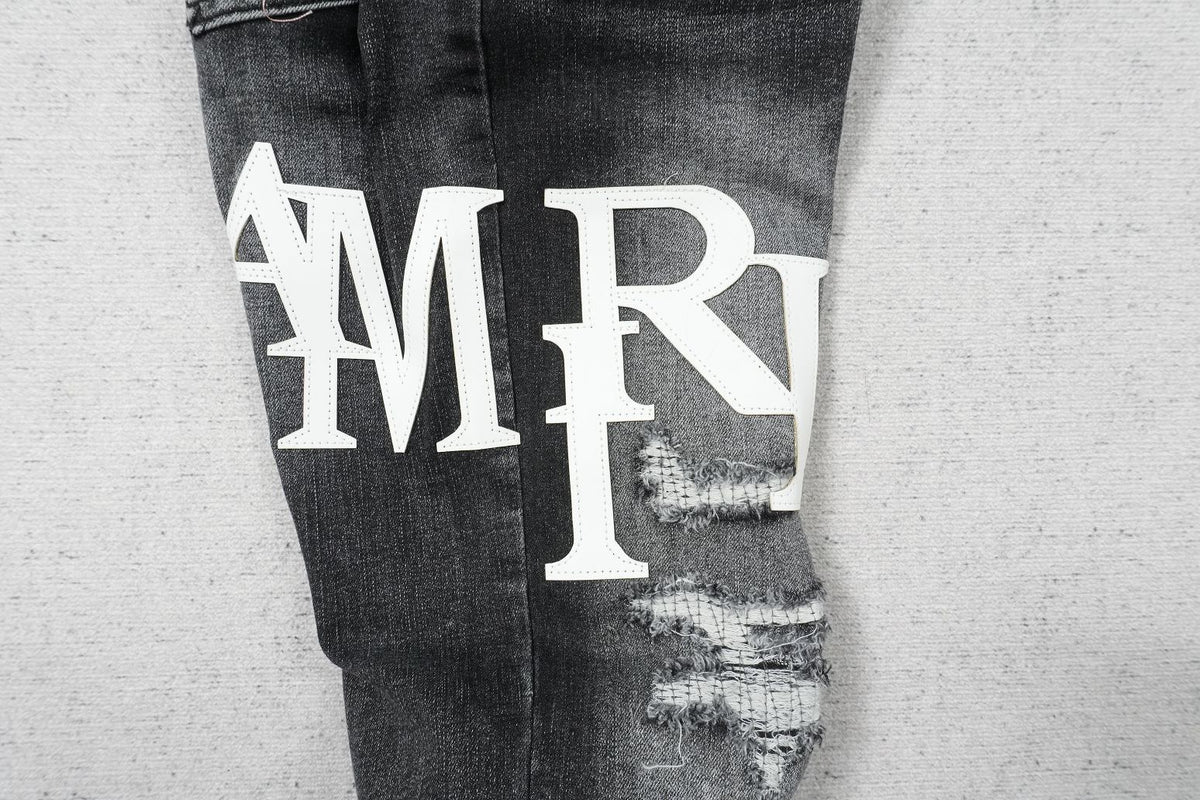 AMlRI BLACK WHITE WRITTING