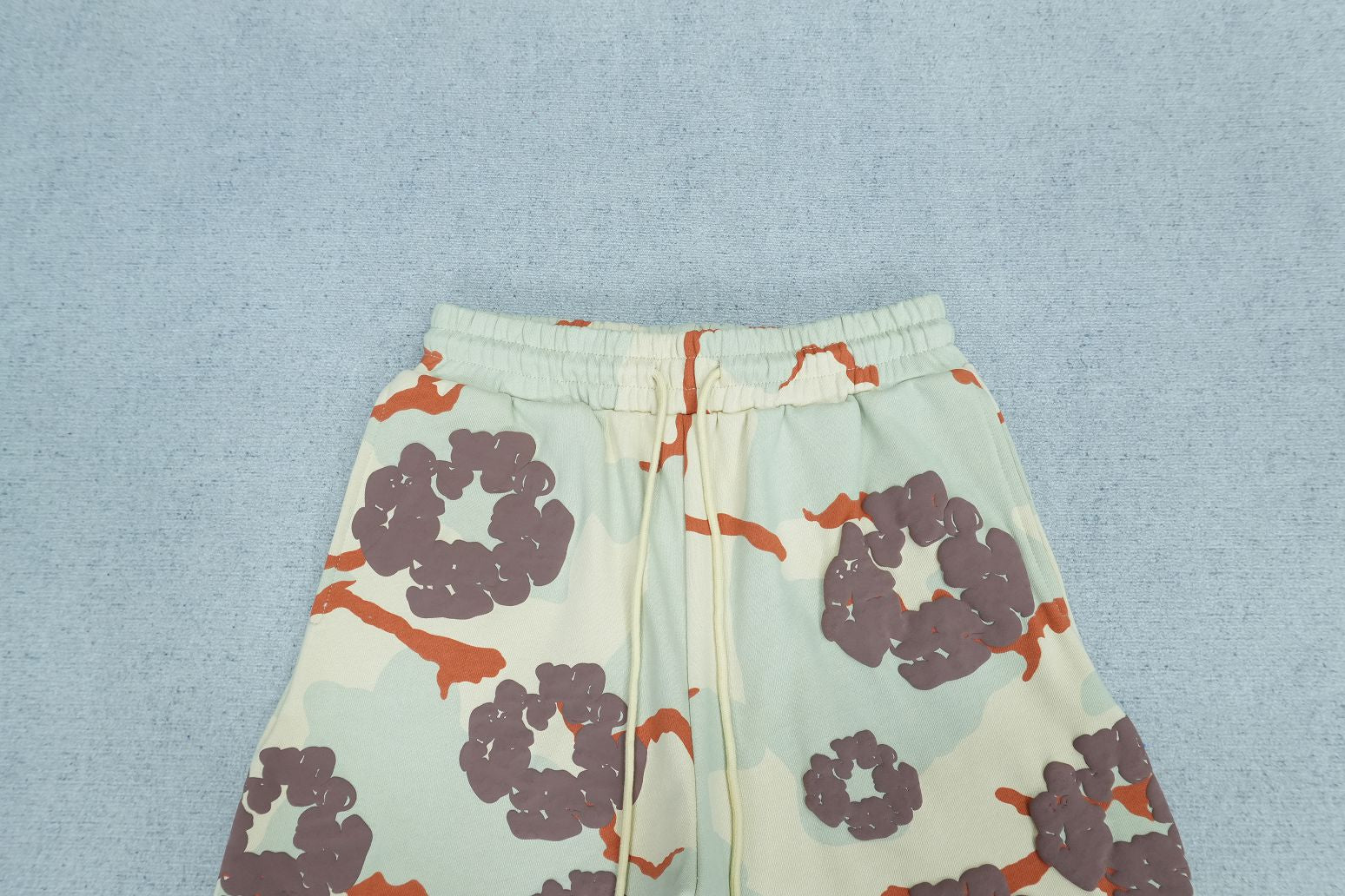 TEARS SHORTS KHAKI