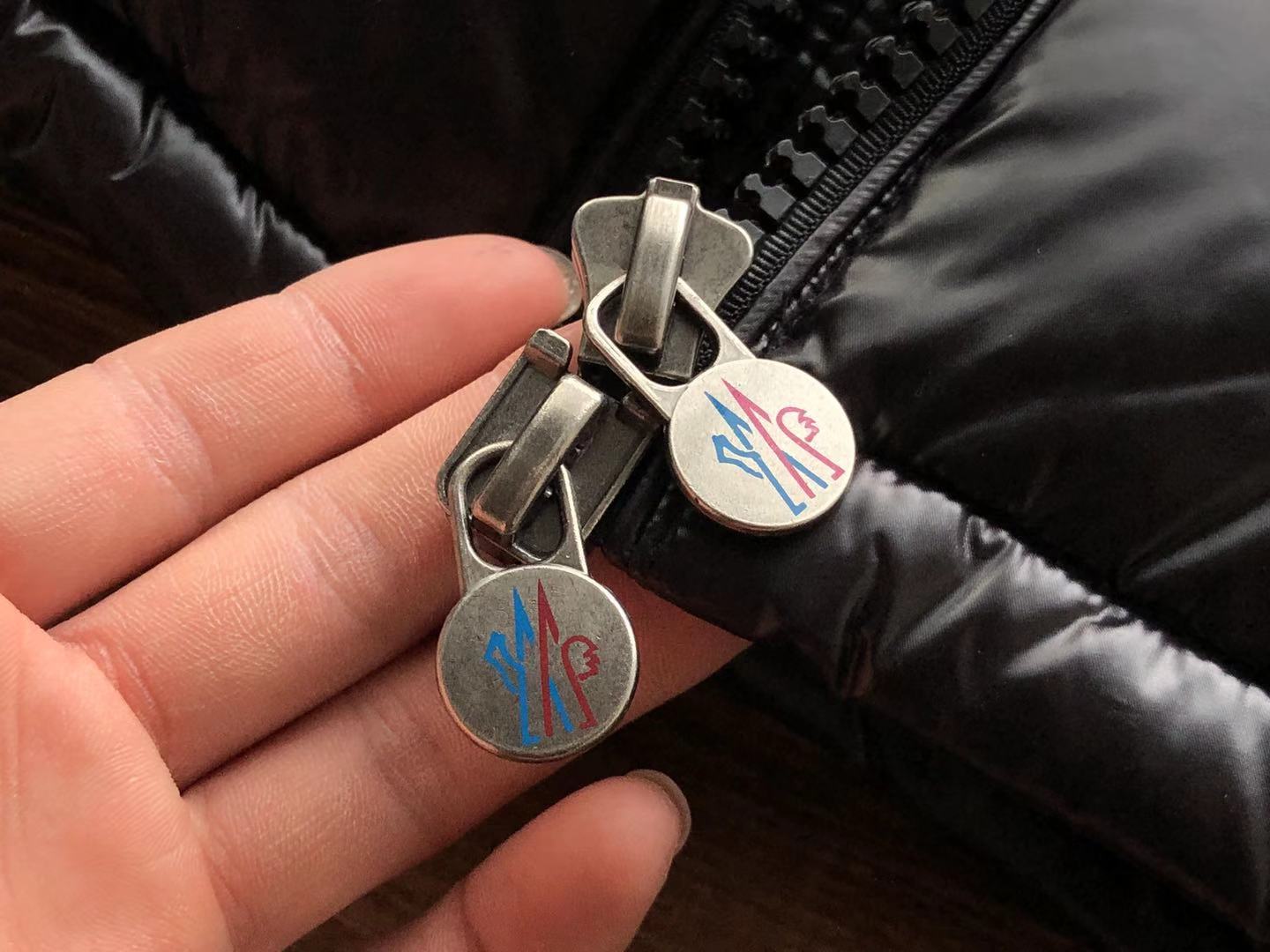 MNCLR black jacket puffer