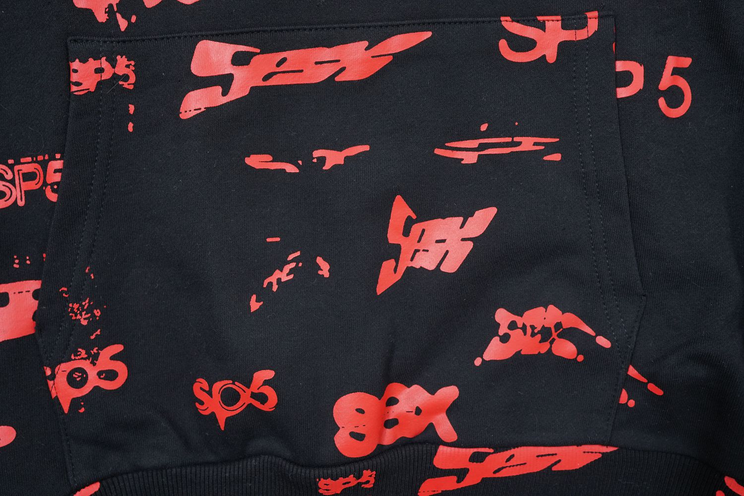 FULL SP5DER TRACKSUIT BLACK AND RED FULL PRINT