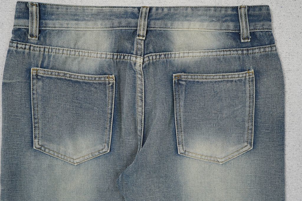 AMlRI BLUE/GREY JEANS RED PATCHS