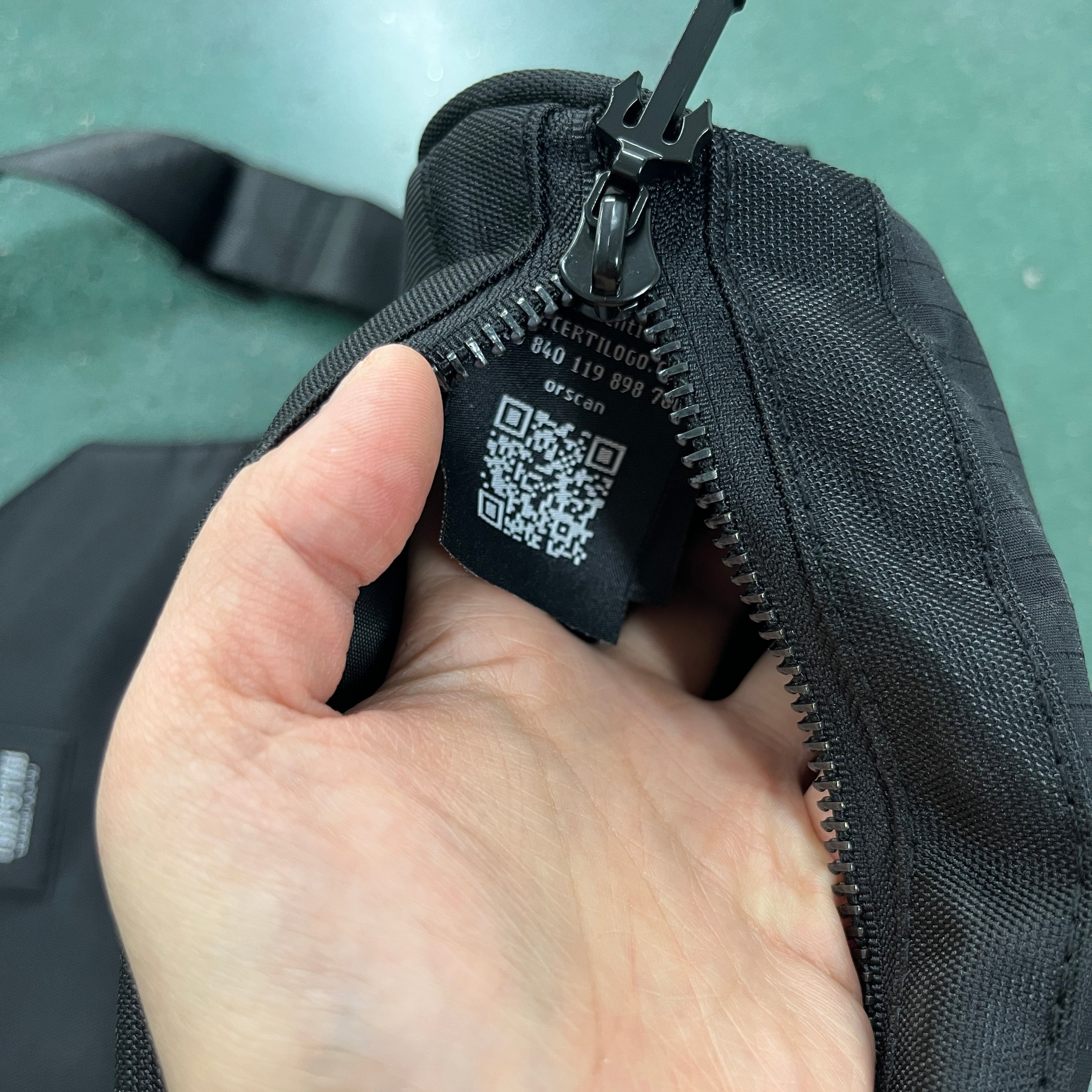 COBRA T BAG - BLACKOUT