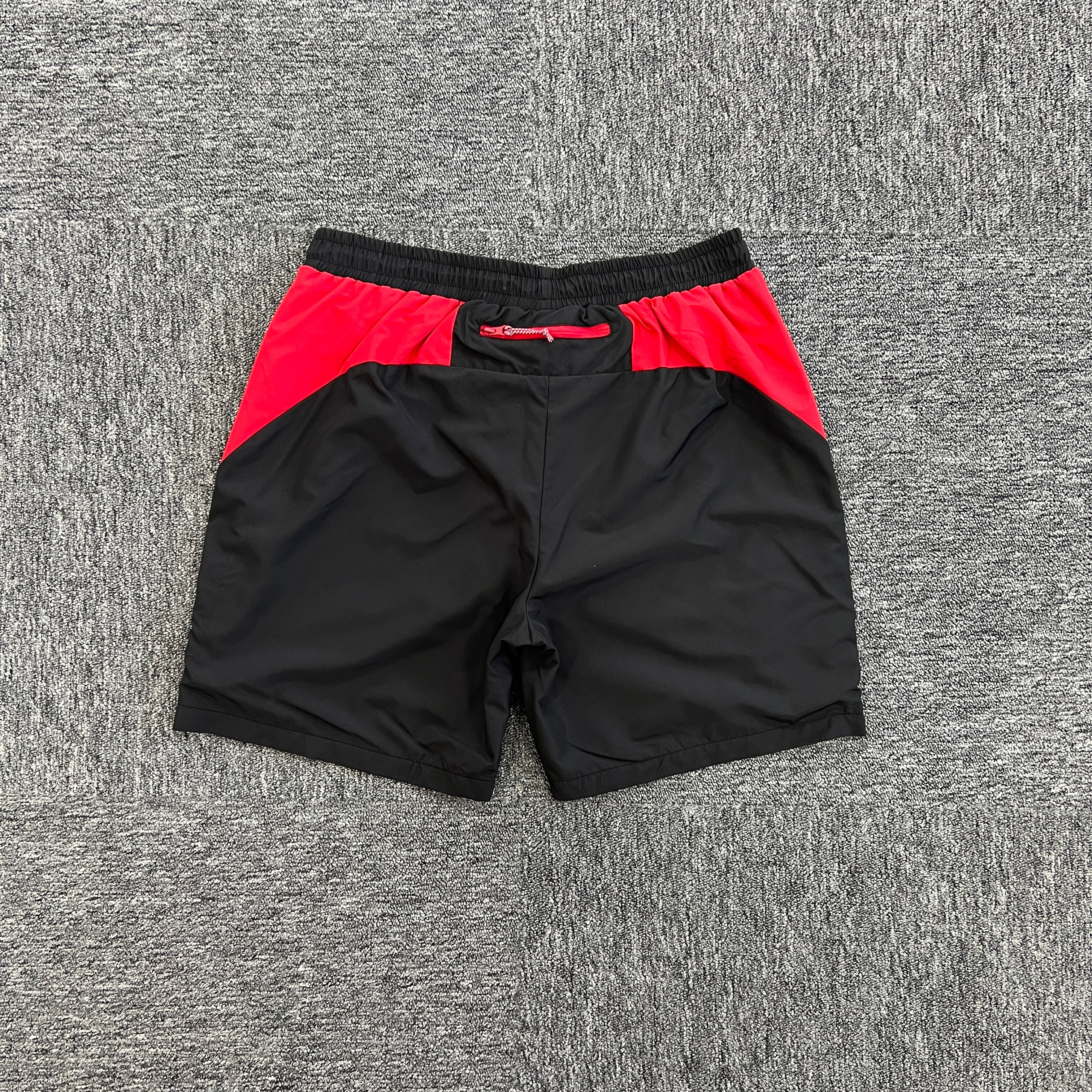 SYNA VORTEX TRACK SHORT- RED & BLACK