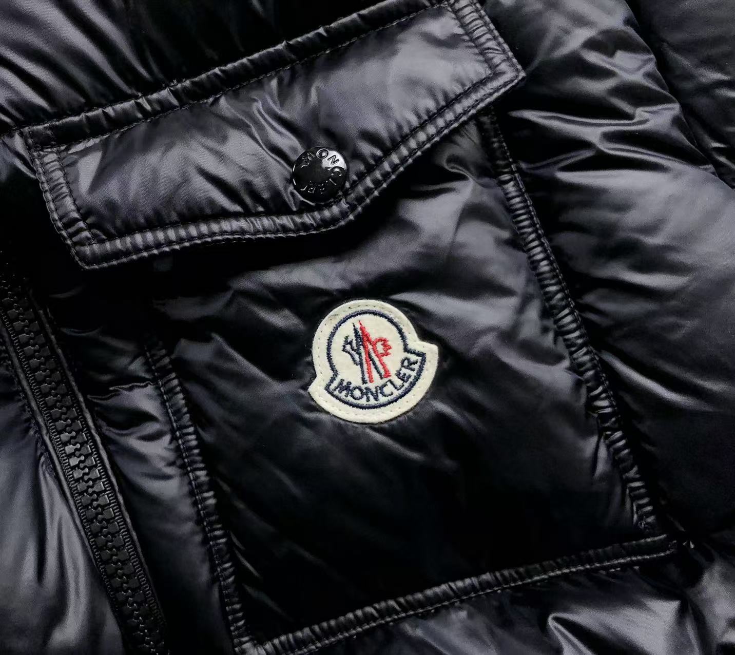 MNCLR Black Jacket Puffer Line