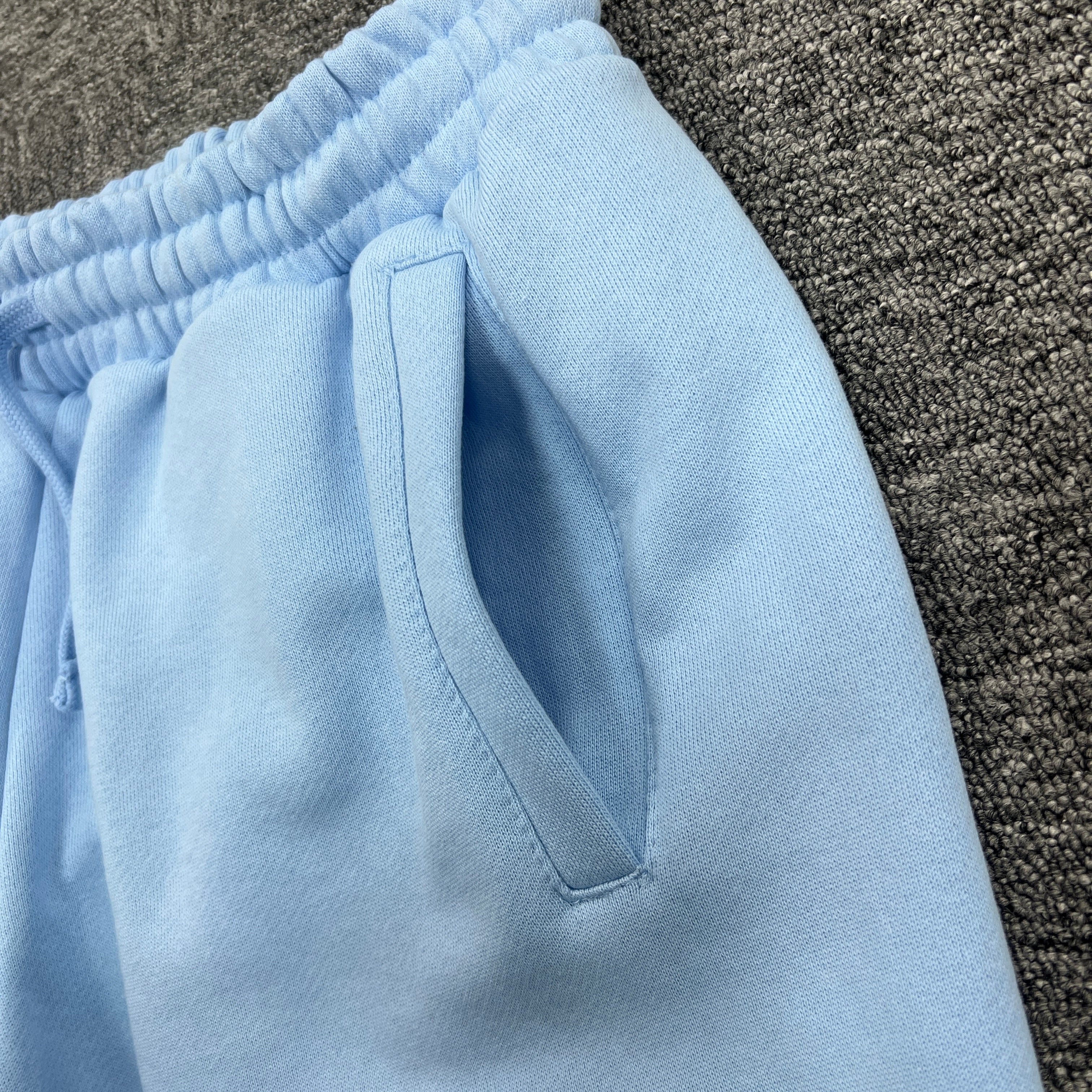 SYNA VARSITY CREW SHORT- BABY BLUE