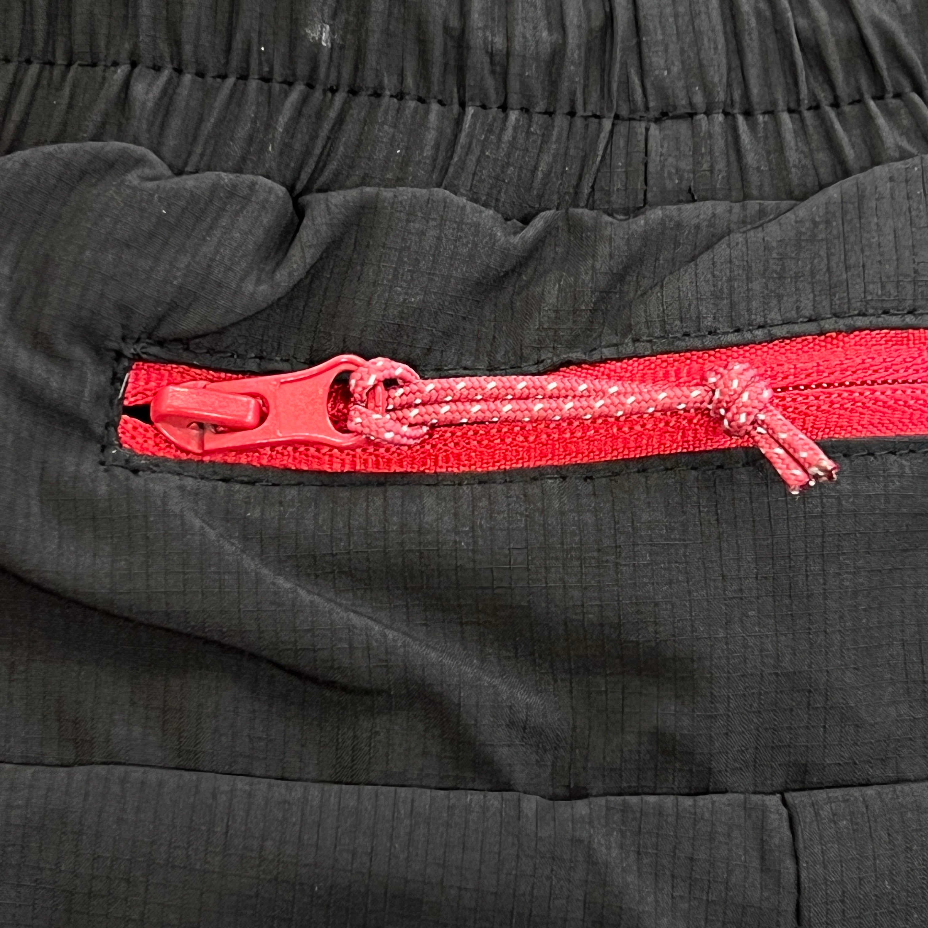 SYNA VORTEX TRACK SHORT- RED & BLACK