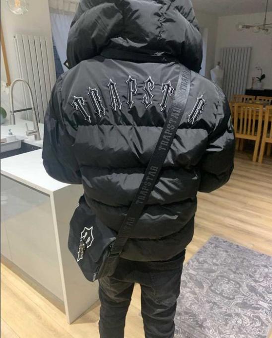 Black T Detachable Puffer