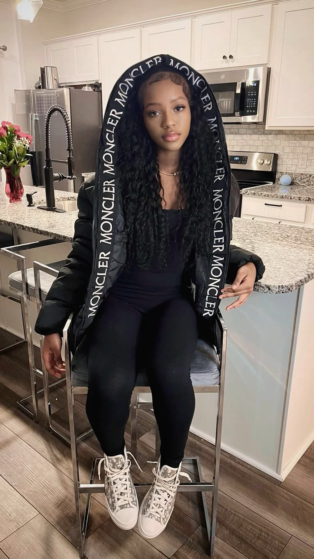 MNCLR Black Puffer - logo hood