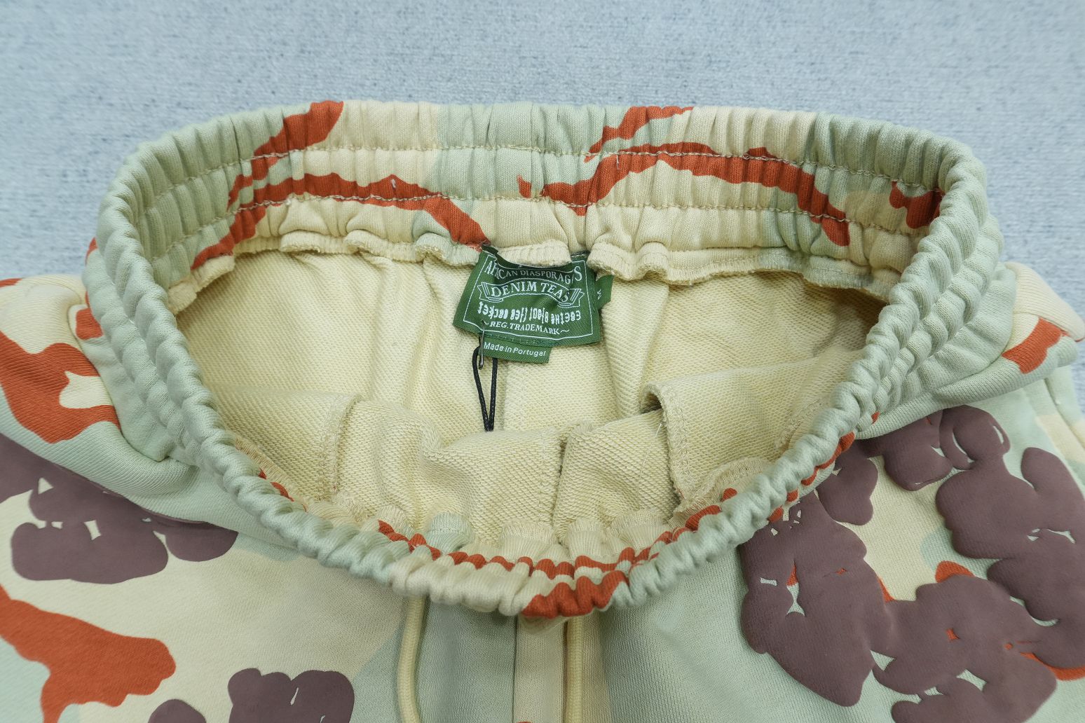TEARS SHORTS KHAKI
