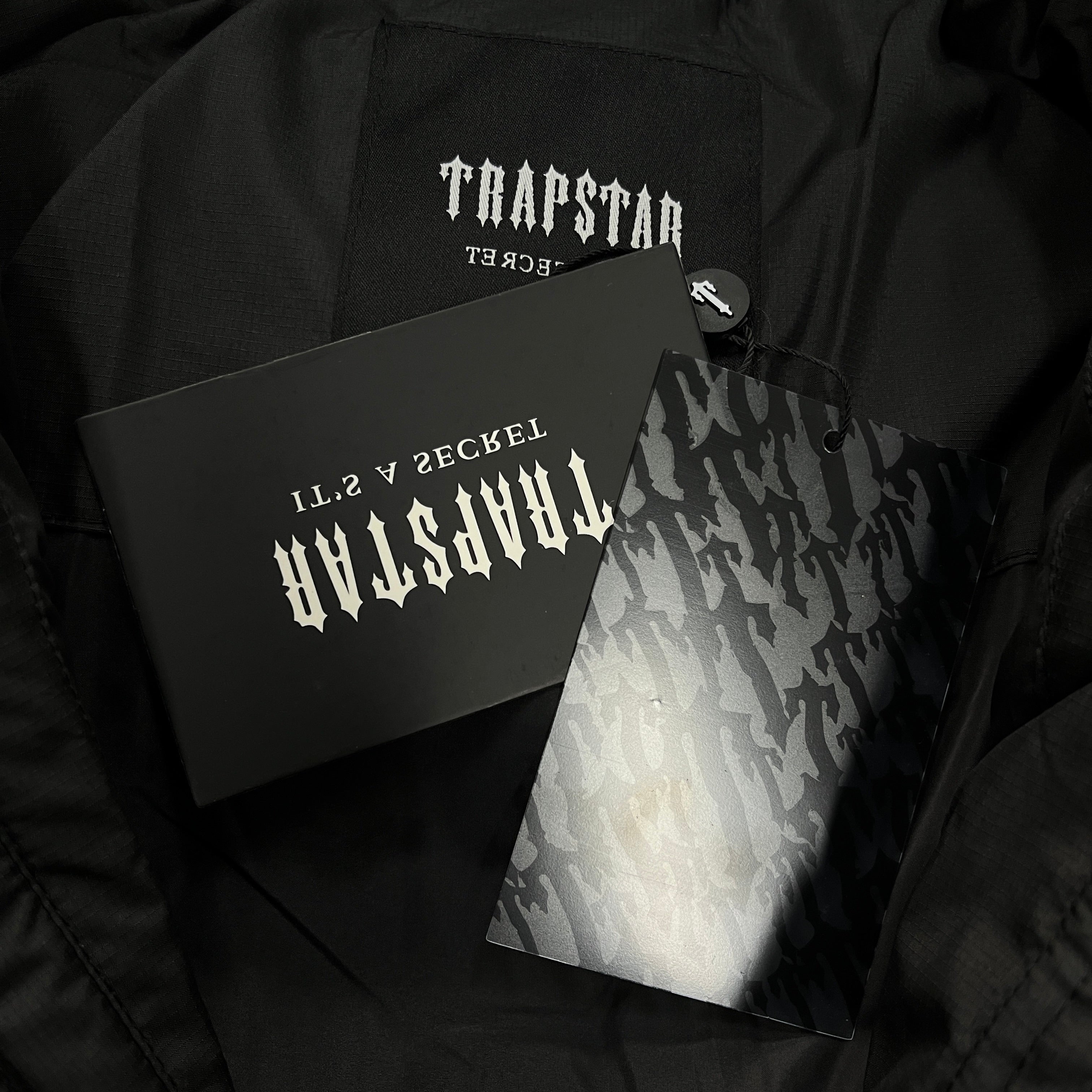 NEW Women's Black Trapstar 2.0 Detachable Puffer jacket