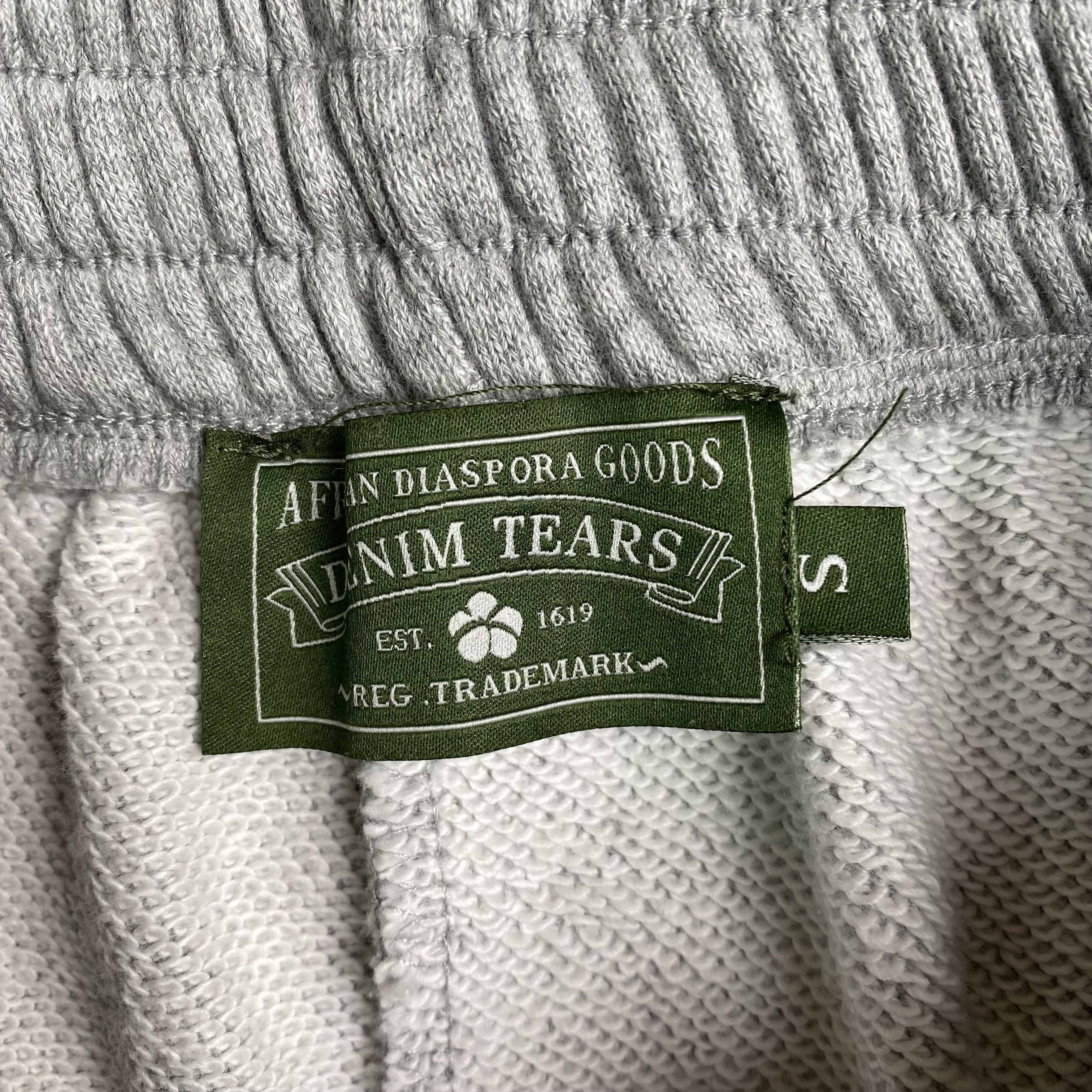 Tears Sweatpants Grey