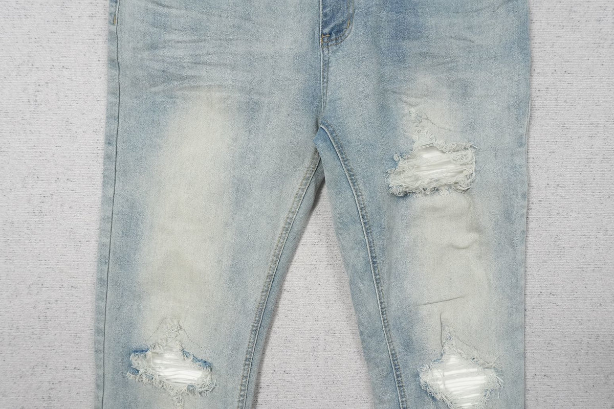 CLEAR BLUE SMALL WHITE PATCHS