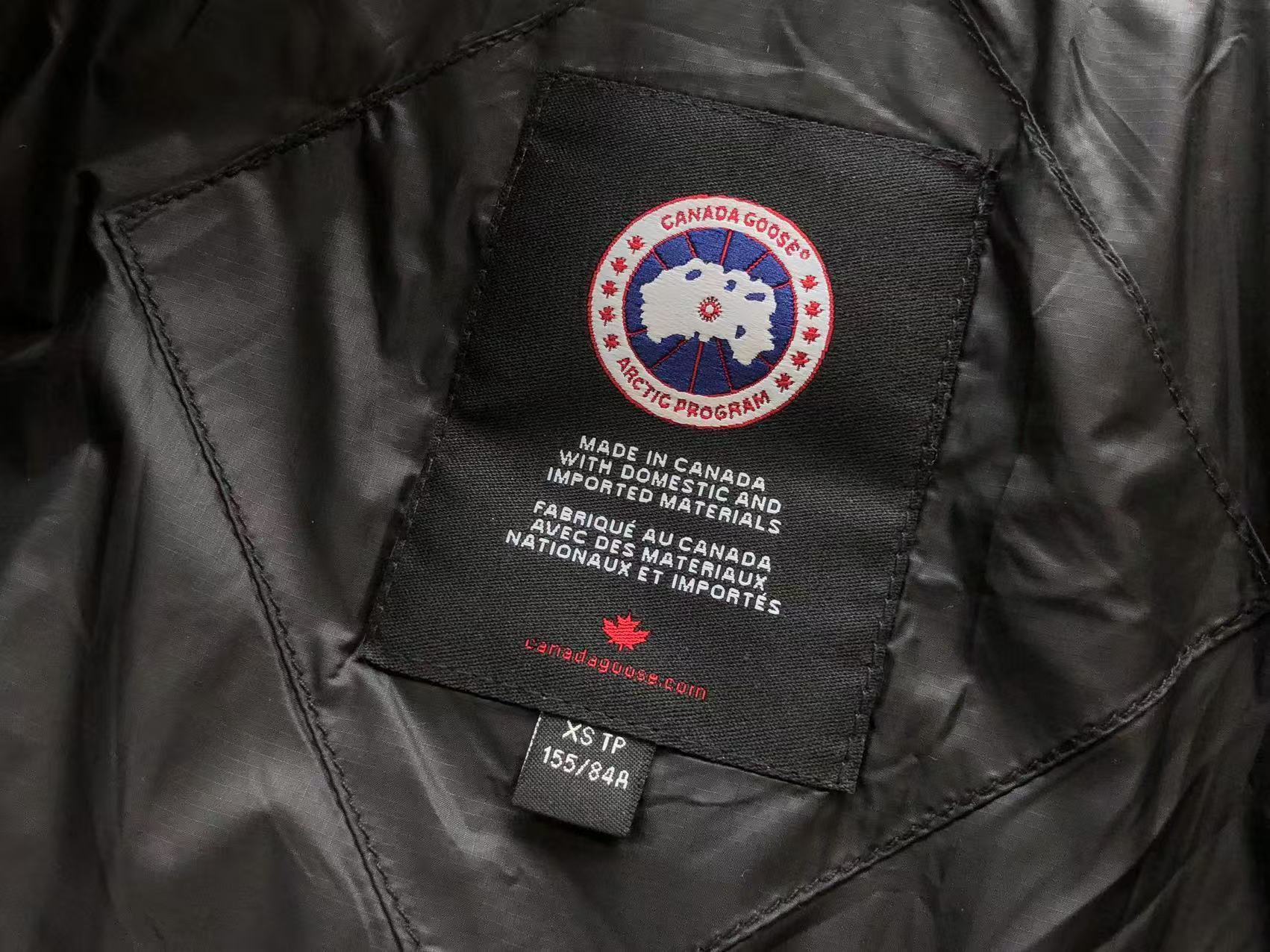 CANADA GOOSE BLACK SHINY PUFFER