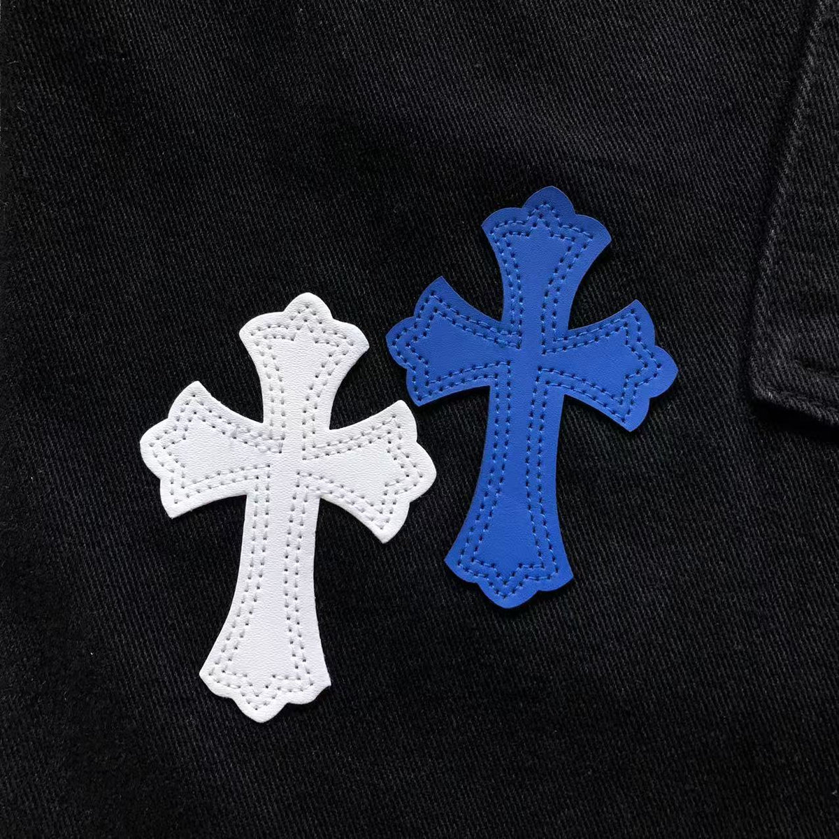 CHROME BLACK JEANS WHITE AND BLUE CROSS