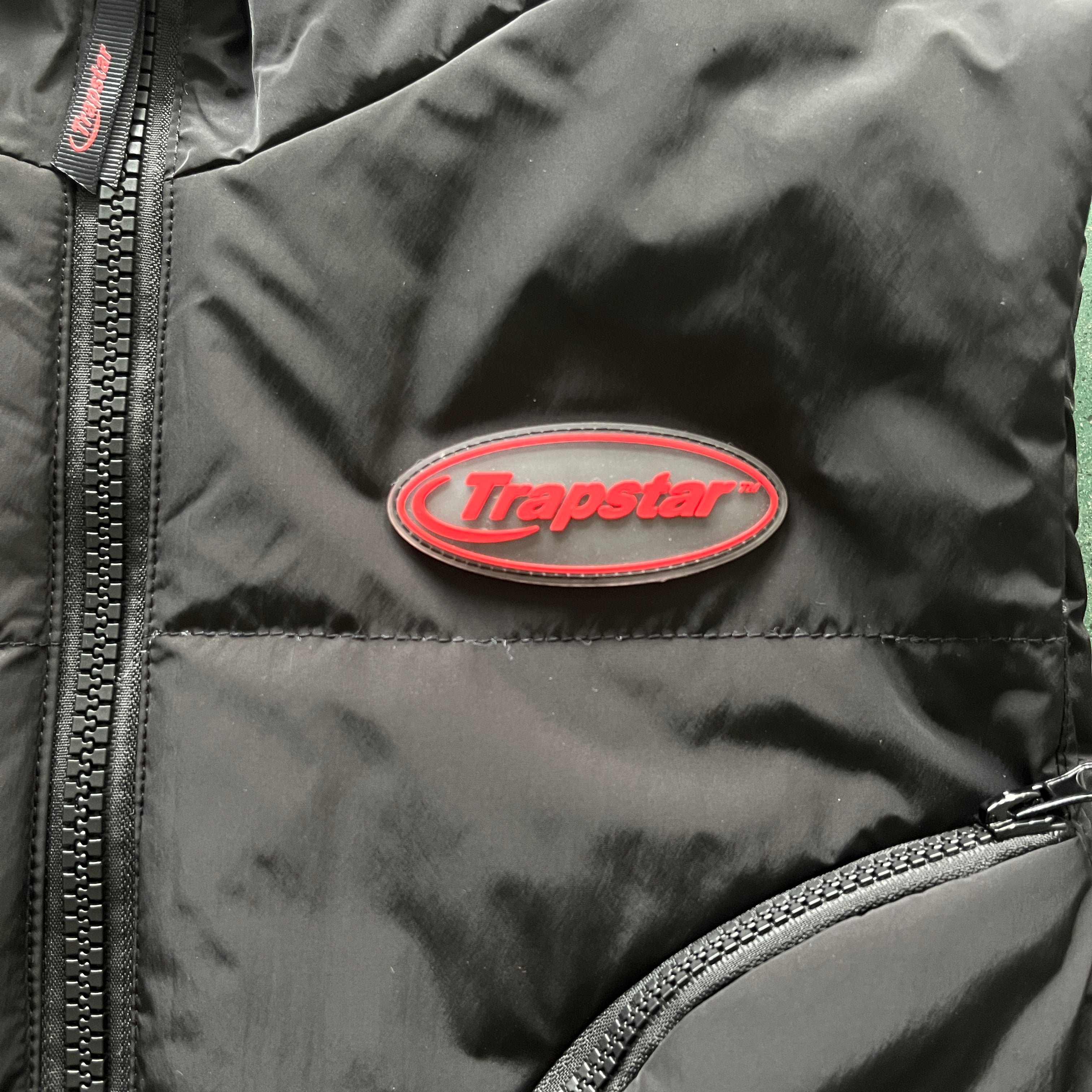 Black/Red HyperDrive T Badge Gilet