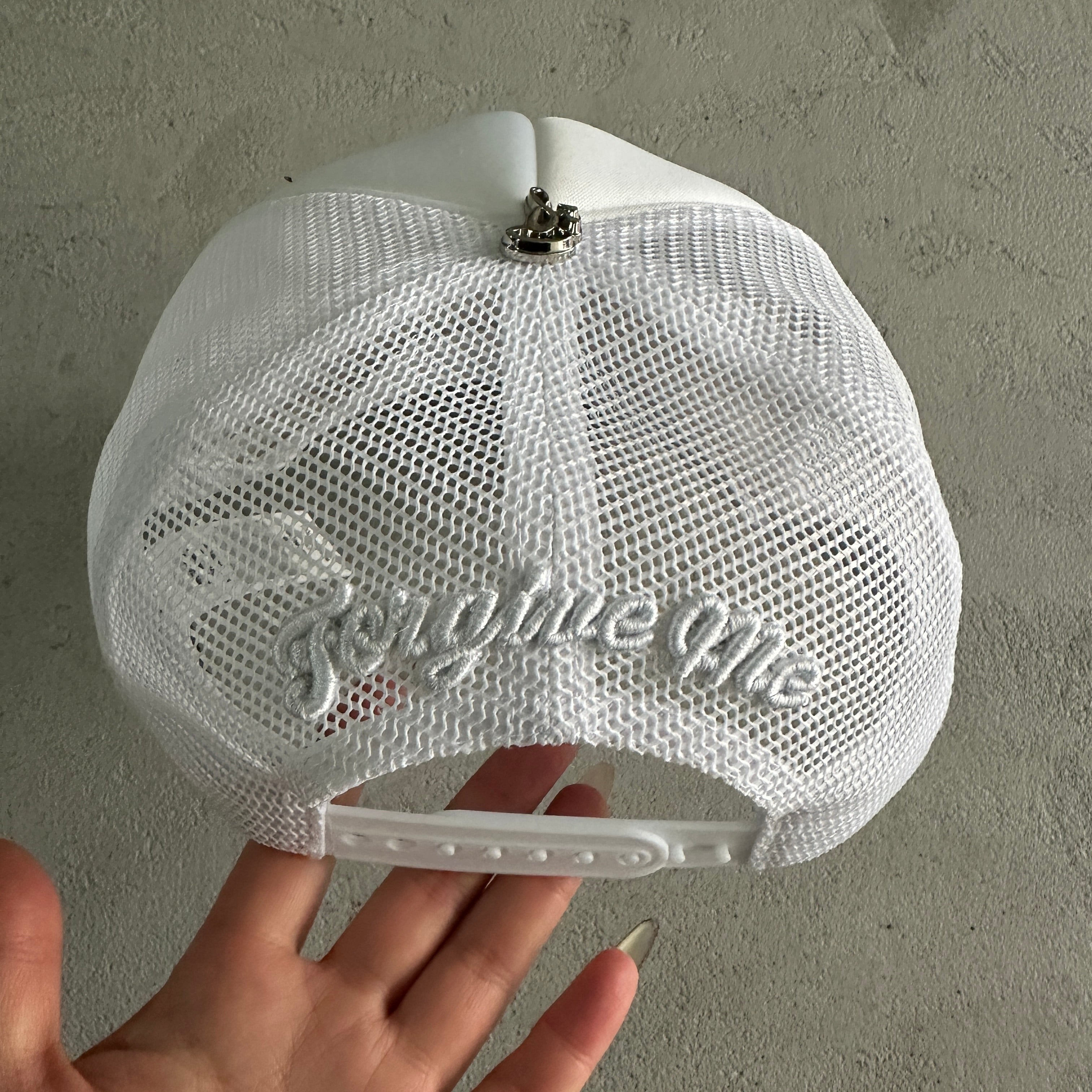 SYNA TRUCKER CAP [WHITE]