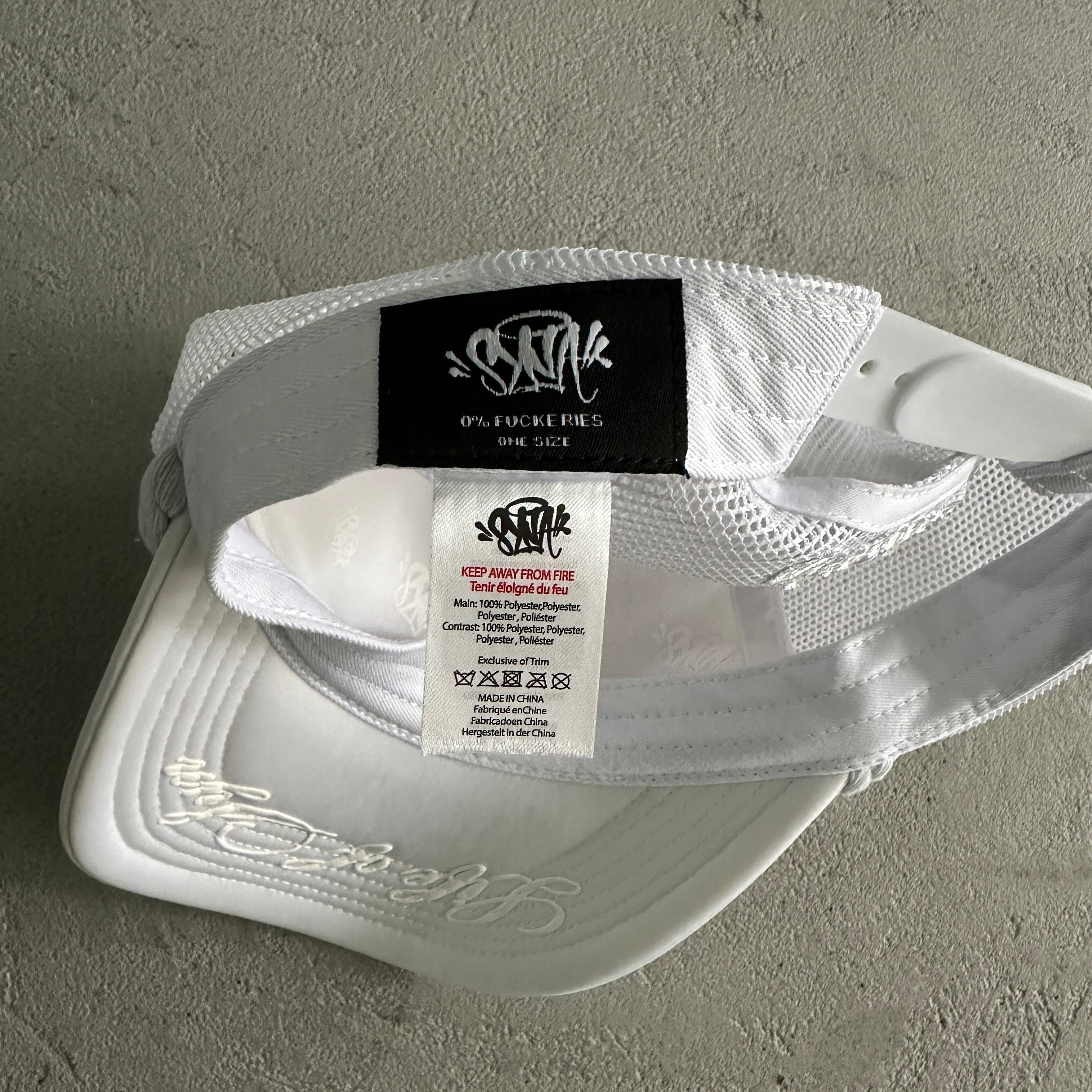 SYNA TRUCKER CAP [WHITE]