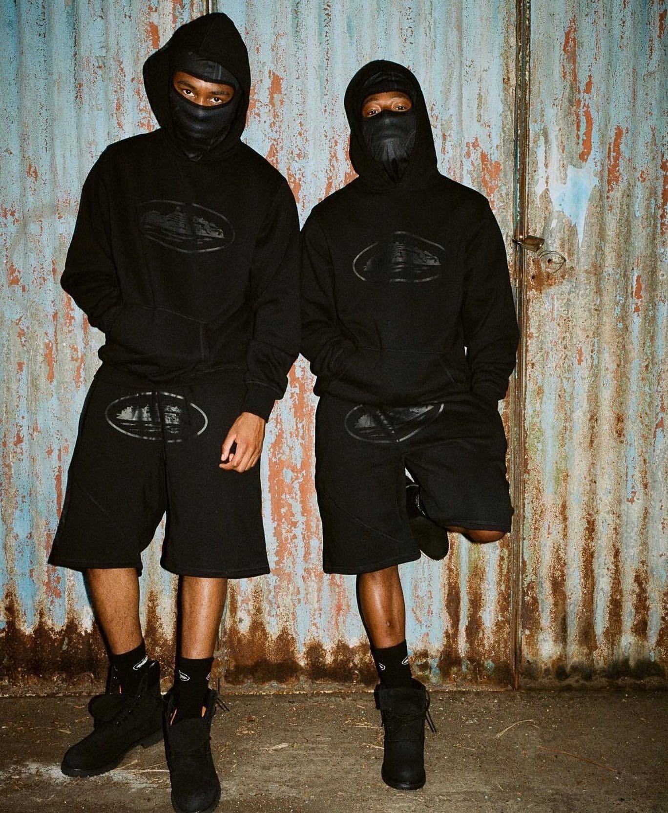 Corteiz Alcatraz Hoodie V2 'Triple Black'