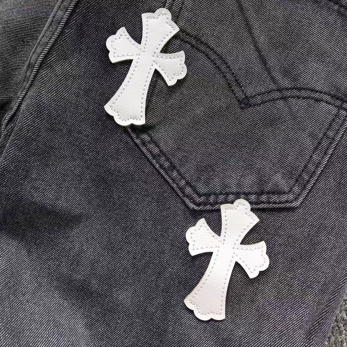 CHROME BLACK JEANS WHITE CROSS