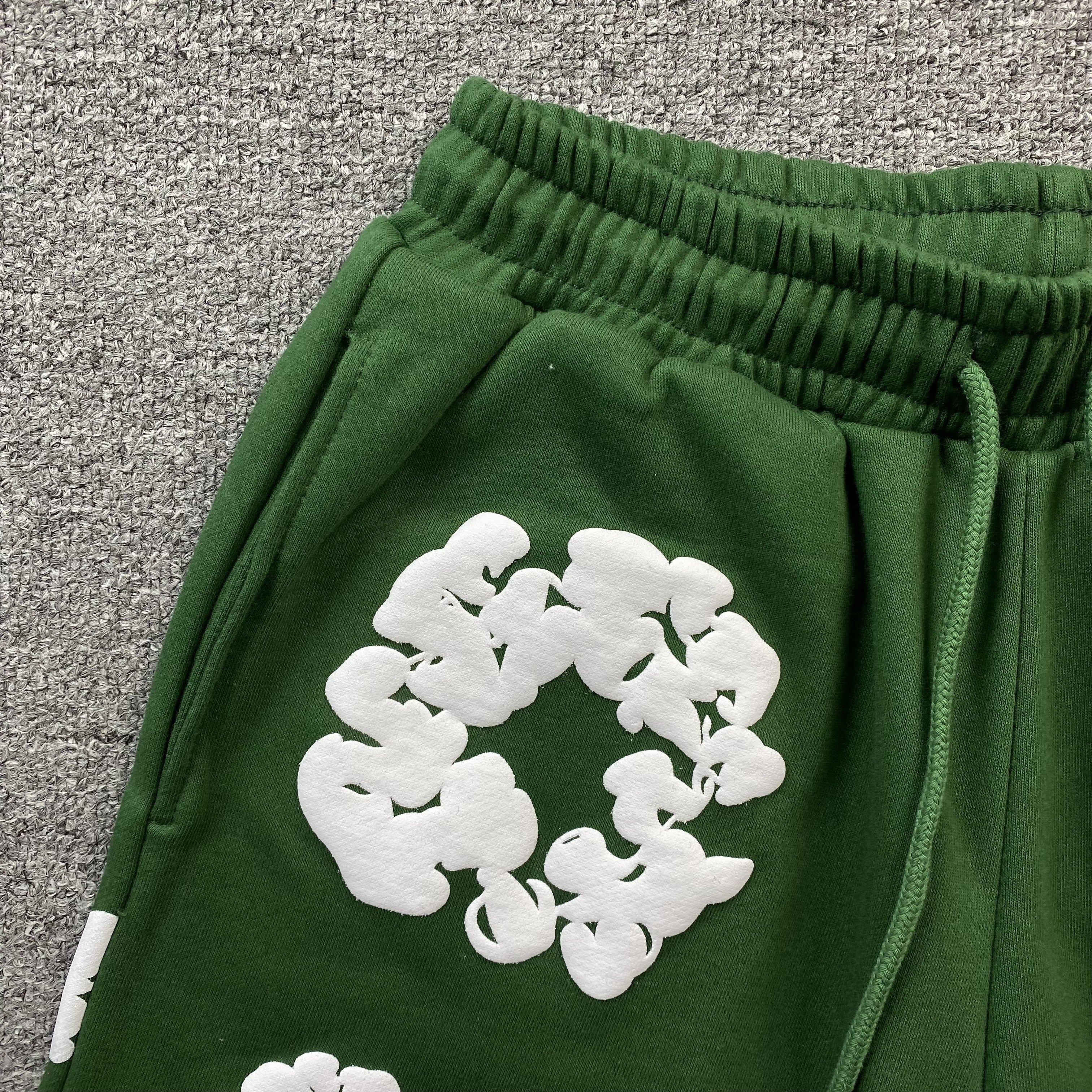 Tears Shorts Green